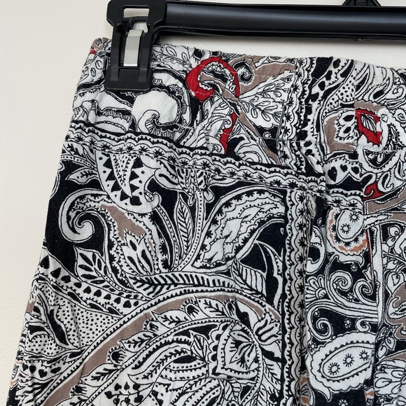 Wide Leg Flow Pants - Picture 2 of 3